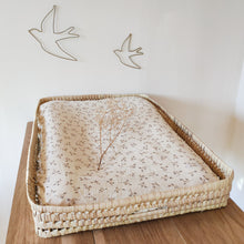 Charger l'image dans la galerie, Panier à langer rectangulaire palmier et matelas+ housse en double gaze de coton Biologique "Églantine" | Fait Main en France - Les p'tites Merveilles de Bérénice