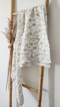 Charger l'image dans la galerie, Grand lange "Fleurs d'oranger" en double gaze de coton blanc Fait Main en France - Les p'tites Merveilles de Bérénice