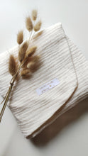 Charger l'image dans la galerie, Drap housse en double gaze de coton BIO écru pour lit bébé 60 x 120 cm ou 70 x 140 cm Fait Main en France - Les p'tites Merveilles de Bérénice