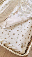 Charger l'image dans la galerie, Housse matelas à langer gaze de coton "Fleurs séchées" Made in France