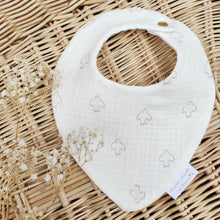 Charger l'image dans la galerie, Bavoir bandana bébé "Oiseaux" marrons et écru en double gaze de coton fabriqué en France - Les p'tites Merveilles de Bérénice