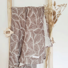 Charger l'image dans la galerie, Grand lange bébé en double gaze de coton "Feuilles de bananier" 100 x 100 cm Fabriqué en France - Les p'tites Merveilles de Bérénice