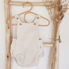 Charger l'image dans la galerie, Salopette bloomer bébé "Eden" évolutive en velours côtelé écru milk fabriquée en France par Les p'tites Merveilles de Bérénice