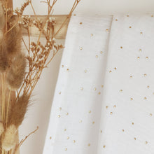 Charger l'image dans la galerie, Grand lange bébé en double gaze de coton blanc à pois dorés fabriqué en France par Les p'tites Merveilles de Bérénice