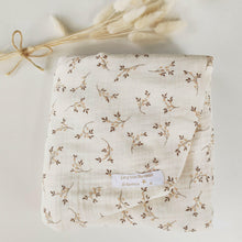 Charger l'image dans la galerie, Drap housse en double gaze de coton BIO "Eglantine" écru pour lit bébé 60 x 120 cm ou 70 x 140 cm écoresponsable fabriqué en France par Les p'tites Merveilles de Bérénice