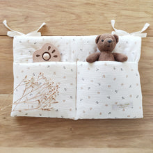 Charger l'image dans la galerie, Range doudou / tétine "Augustin" en double gaze de coton BIO écru par Les p'tites Merveilles de Bérénice