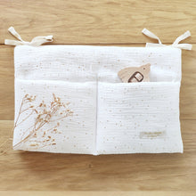 Charger l'image dans la galerie, Range doudou / tétine en double gaze de coton blanc pois dorés par Les p'tites Merveilles de Bérénice