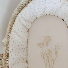 Charger l'image dans la galerie, Tour de couffin "Augustin" en double gaze de coton BIO écru fabriqué en France par Les p'tites Merveilles de Bérénice