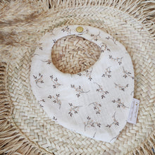 Charger l'image dans la galerie, Bavoir bébé bandana "Églantine" écru double gaze de coton Bio | Made in France
