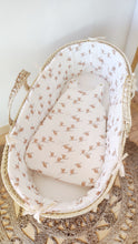 Charger l'image dans la galerie, Couffin bébé et gigoteuse 0-3 mois "Oies sauvages" en double gaze de coton BIO blanc cassé Fait Main en France | Les p'tites Merveilles de Bérénice