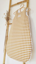 Charger l'image dans la galerie, Gigoteuse 3-9 mois "Gaspard" vichy moutarde double gaze de coton BIO | Fait Main en France "Les p'tites Merveilles de Bérénice