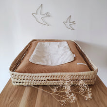 Charger l'image dans la galerie, Housse matelas à langer en double gaze de coton camel | Made in France - Les p'tites Merveilles de Bérénice