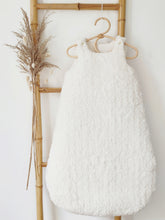 Charger l'image dans la galerie, Gigoteuse 3-9 mois 'mouton' style fourrure double gaze de coton BIO | Made in France - Les p'tites Merveilles de Bérénice