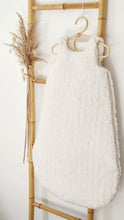 Charger l'image dans la galerie, Gigoteuse 3-9 mois 'mouton' style fourrure double gaze de coton BIO | Made in France - Les p'tites Merveilles de Bérénice
