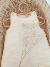 Charger l'image dans la galerie, Gigoteuse bébé naissance 0-3 mois en double gaze de coton Biologique écru Fait Main en France - Les p'tites Merveilles de Bérénice