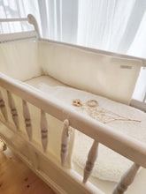 Charger l&#39;image dans la galerie, Tour de lit bébé en double gaze de coton Biologique écru uni - Les p&#39;tites Merveilles de Bérénice | Fait Main en France
