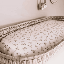 Charger l'image dans la galerie, Panier à langer bébé + matelas et drap gaze de coton BIO "Eglantine" Fait Main en France | Les p'tites Merveilles de Bérénice