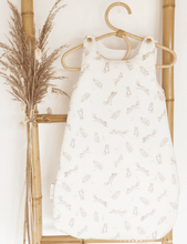 Charger l'image dans la galerie, Gigoteuse 0-3 mois "Ecureuils" gris et double gaze de coton BIO blanc cassé - Edition Limitée Fait Main en France | Les p'tites Merveilles de Bérénice