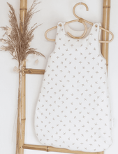 Charger l'image dans la galerie, Gigoteuse 0-3 mois "Hirondelles" blanc cassé et beige et double gaze de coton BIO - Édition Limitée.