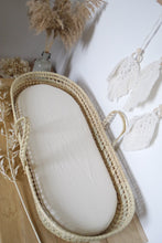 Charger l'image dans la galerie, Panier à langer pour bébé + matelas et drap housse en double gaze de coton BIO écru | Panier pour le change de bébé en fibres naturelles.