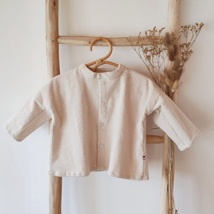 Chemise bébé garçon Matisse en velours côtelé de coton lavé écru durable et écoresponsable fabriquée en France par Les p'tites Merveilles de Bérénice