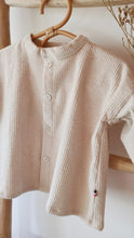 Charger l&#39;image dans la galerie, Chemise bébé garçon Matisse en velours côtelé de coton lavé écru durable et écoresponsable fabriquée en France par Les p&#39;tites Merveilles de Bérénice
