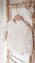 Charger l&#39;image dans la galerie, Sweat ourson peluche bébé en fausse fourrure mouton sherpa écru et coton BIO écoresponsable fabriqué en France par Les p&#39;tites Merveilles de Bérénice
