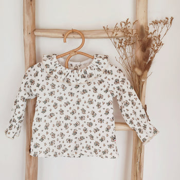 Blouse bébé fille Flora en double gaze de coton Biologique blanc et vert à fleurs durable et écoresponsable fabriquée en France par Les p'tites Merveilles de Bérénice