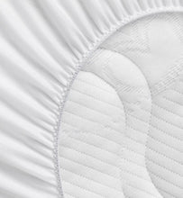 Charger l&#39;image dans la galerie, Alèse drap housse imperméable blanc pour matelas de couffin landau bébé - Les p&#39;tites Merveilles de Bérénice
