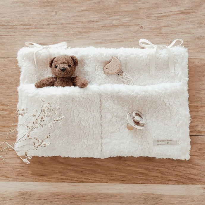 Range doudou / tétine lit bébé moumoute façon mouton écru Made in France | Les p'tites Merveilles de Bérénice