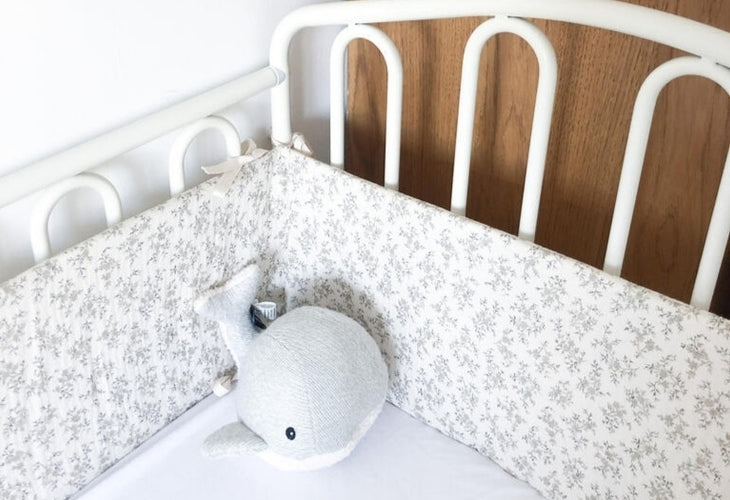 Tour de lit bébé "Louison" en double gaze de coton Biologique écru à fleurs - Les p'tites Merveilles de Bérénice | Fait Main en France